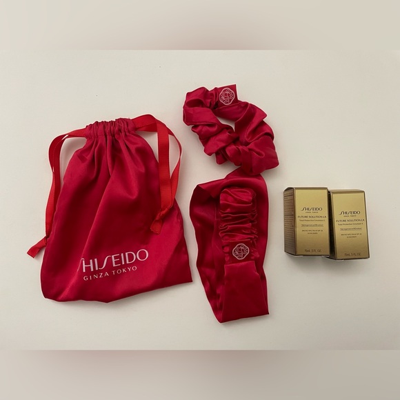 Shiseido Ginza Tokyo Hair Scrunchie Hairband Bag And Future Solution Spf Set